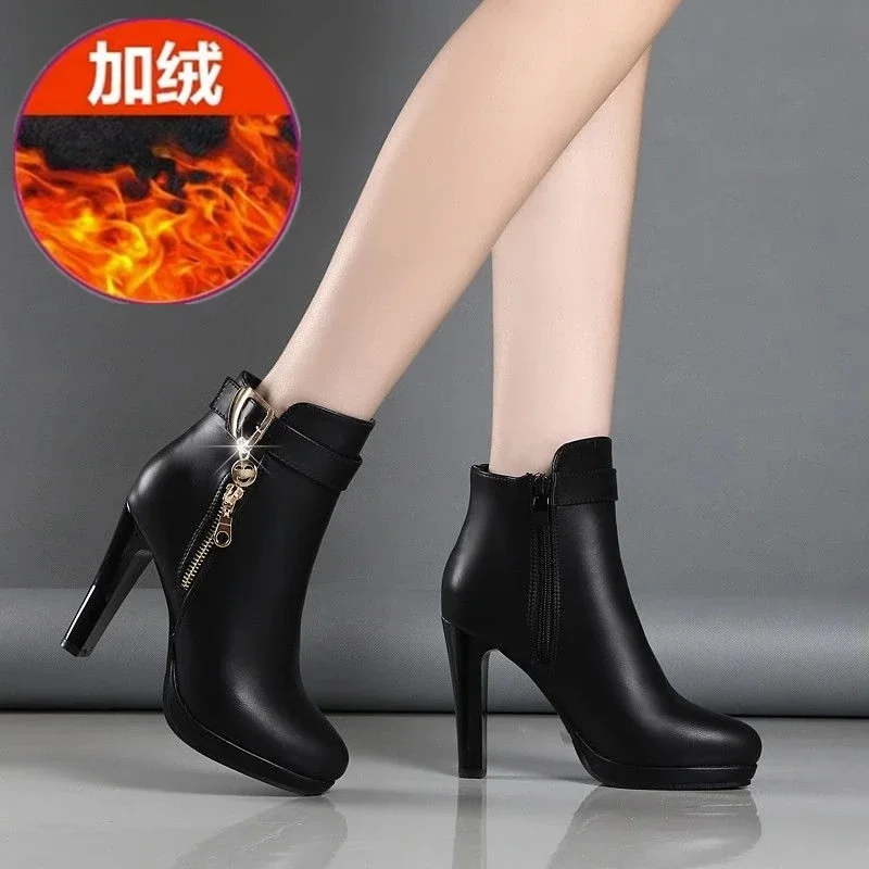 2023 Winter Round Head Leather Belt Buckle Thick Bottom Waterproof Platform High Heel Bare Boots Women Comfortable Women's Boots 2023 Winter Round Head Leather Belt Buckle Thick Bottom Waterproof Platform High Heel Bare Boots Women Comfortable Women's Boots